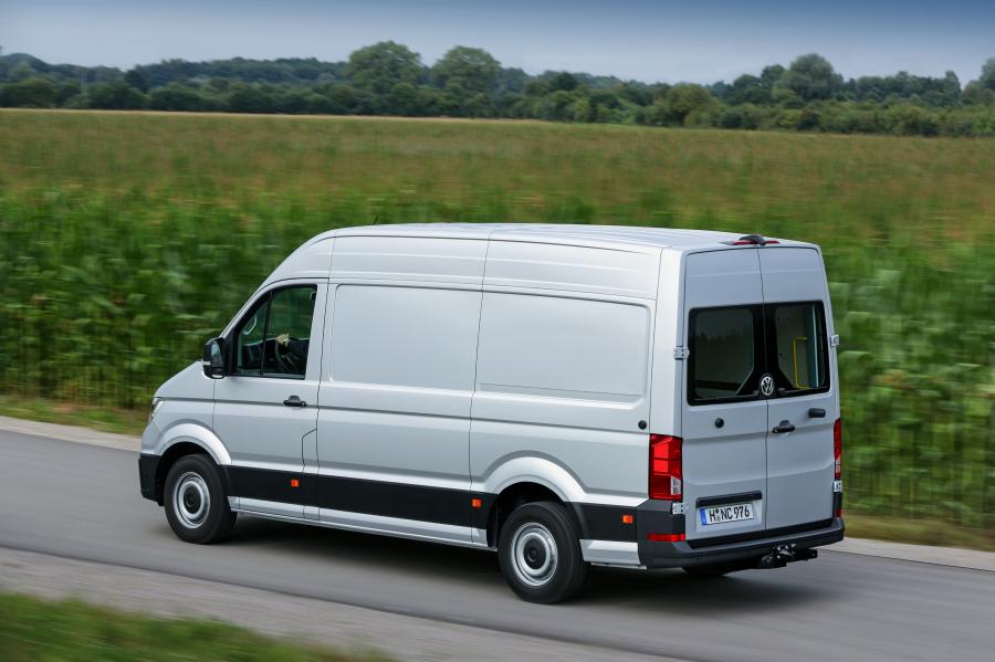  Volkswagen Crafter High Roof Van 2016 года  (фото 16 из 49)